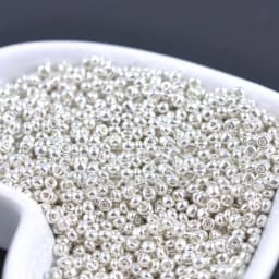 16g 1000pcs 2mm 12/0 Silver Tone Color Round Opaque Loose Spacer Beads Cezch Glass Seed Bead Handmade Jewelry DIY Garment Beads