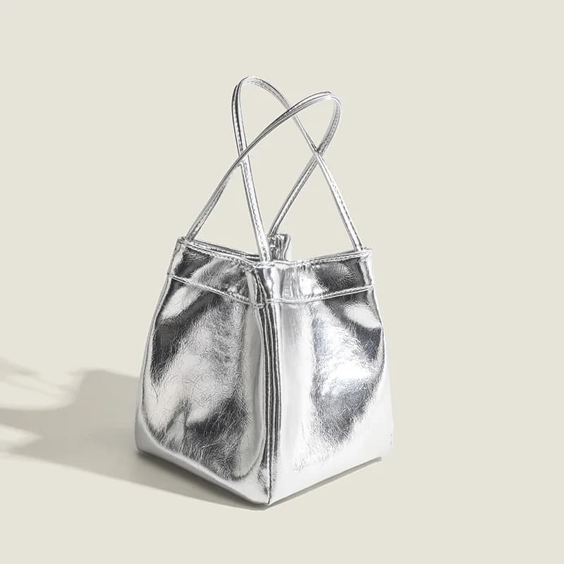 Silver Bucket Bag for Women 2024 New Fashionable and Simple Lunch Box Bag, Niche Western-Style Texture Hand-Held Small Bag