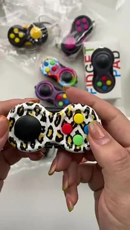 New Premium Quality Fidget Controller Pad Game Focus Toy Smooth ABS Plastic Stress Relief Squeeze Fun Hand Hot Interactive Gift