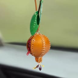 Handmade Vegetable Tanned Leather Pomegranate Keychain Fruit Bag Charm Cute Purse Pendant Car Mirror Accessories For Women Gifts