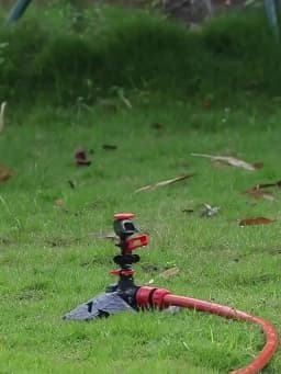 Automatic Garden Watering Lawn Sprinklers 360° Rotation Irrigation Watering System with Nozzle Grass Plant for Farm Outdoor Yard