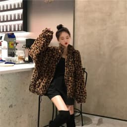 Winter Leopard Print Jacket Women's Stand Collar Warm Parkas Outwear 2026 New Autumn Winter Korean Female Loose Faux Fur Coats