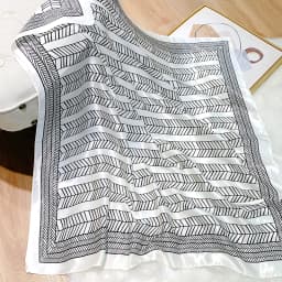 2022 Design brand foulard Neckerchief Shawl Wraps Print Silk Satin Scarf square Women Muslim Hijab Elegant Headband Bandana