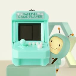 1PCs Mini Classic Game Machine Retro Nostalgic Game With Gift Keyring Pets Toys Gift