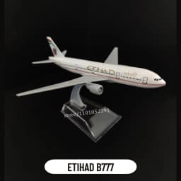 Scale 1:400 Metal Aircraft Replica Emirates Airlines A380 B777 Airplane Diecast Model Aviation Plane Collectible Toys for Boys