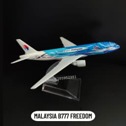 Scale 1:400 Metal Aircraft Replica Emirates Airlines A380 B777 Airplane Diecast Model Aviation Plane Collectible Toys for Boys