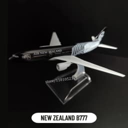 Scale 1:400 Metal Aircraft Replica Emirates Airlines A380 B777 Airplane Diecast Model Aviation Plane Collectible Toys for Boys