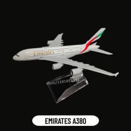 Scale 1:400 Metal Aircraft Replica Emirates Airlines A380 B777 Airplane Diecast Model Aviation Plane Collectible Toys for Boys