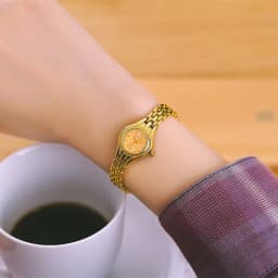 Simple Elegant Small Women's Watches Luxury Brand Gold Wrist Watches for Women Ladies Quartz Watches for Girls montre femme