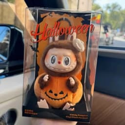 Popmart Labubu The Monsters Serie Blind box Manga Figurine Collection Cute Doll Collect Desktop Decoration Birthday Girl Gifts